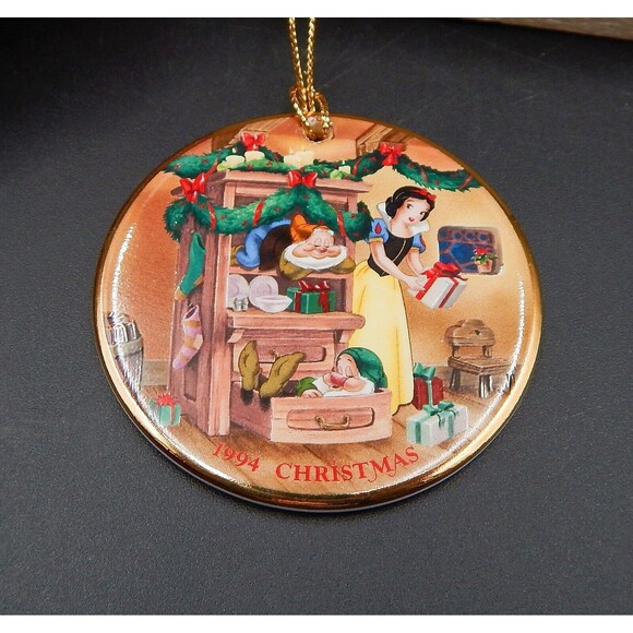 Disney Ornament Christmas Dreams 1994 Snow White Dwarfs Disc Grolier Coll - Picture 3 of 4